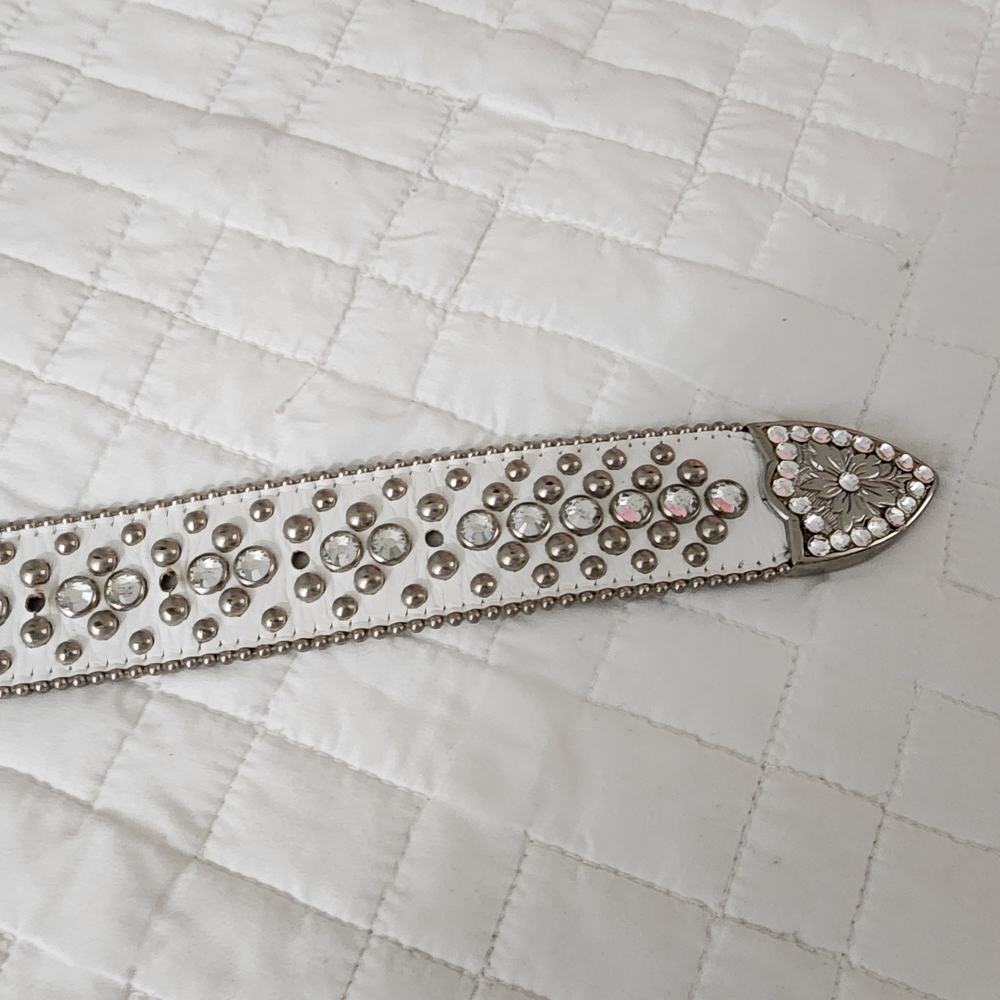B.B. Simon White and Silver Studded Belt - Picture 6 of 7